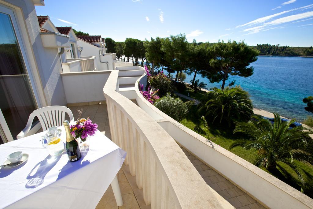 Illyrian Resort มิลนา ภายนอก รูปภาพ